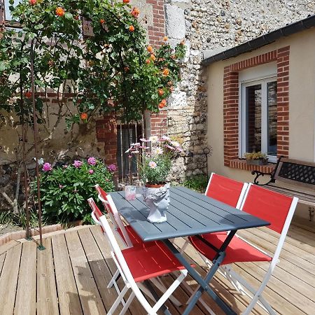 Apartmán La Tourterelle La Rivière-Saint-Sauveur Exteriér fotografie